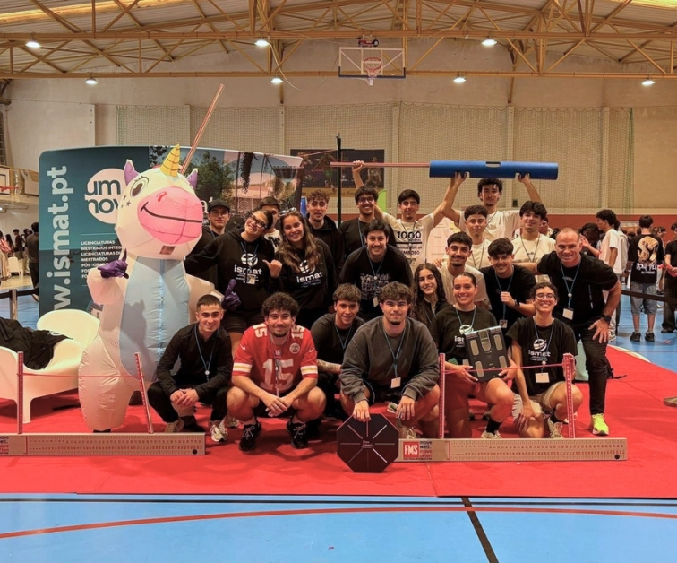 Ciências do Desporto do ISMAT marca presença no Dia Aberto da ESPAMOL ...